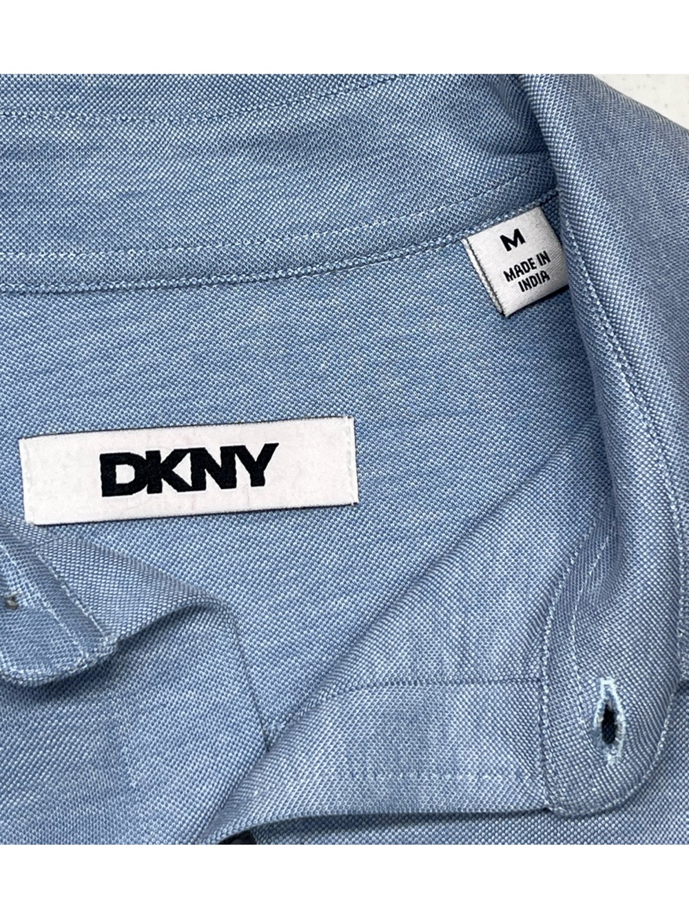 DKNY Men’s Blue Soft Stretch Button Down Shirt. Medium - Picture 7 of 10